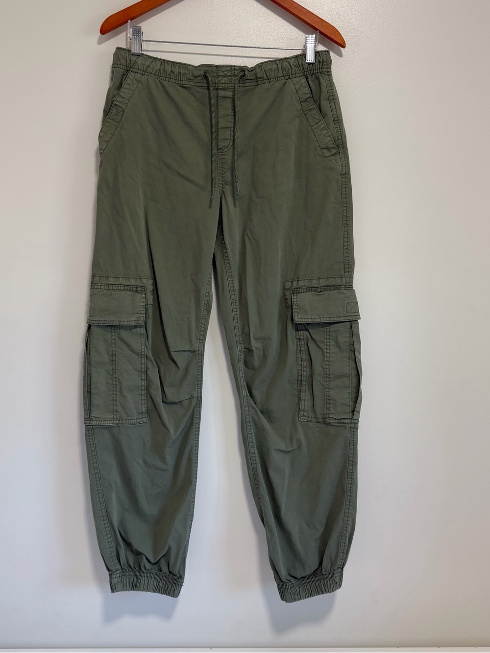 Garage Olive Green High-Rise Cargo Jogger Pants Elastic Waist Size Small / P/S
